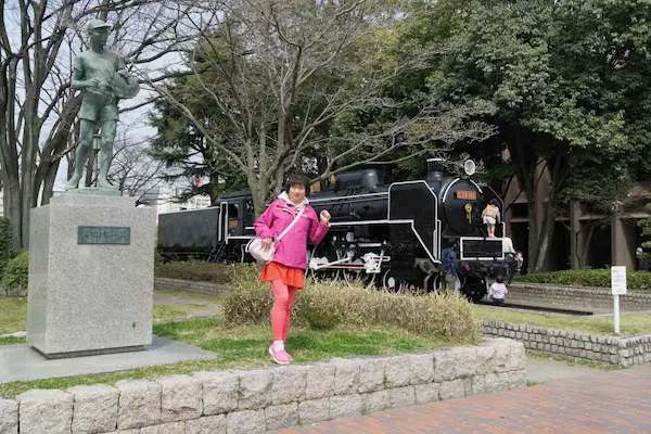 Statue of Newspaper Boy